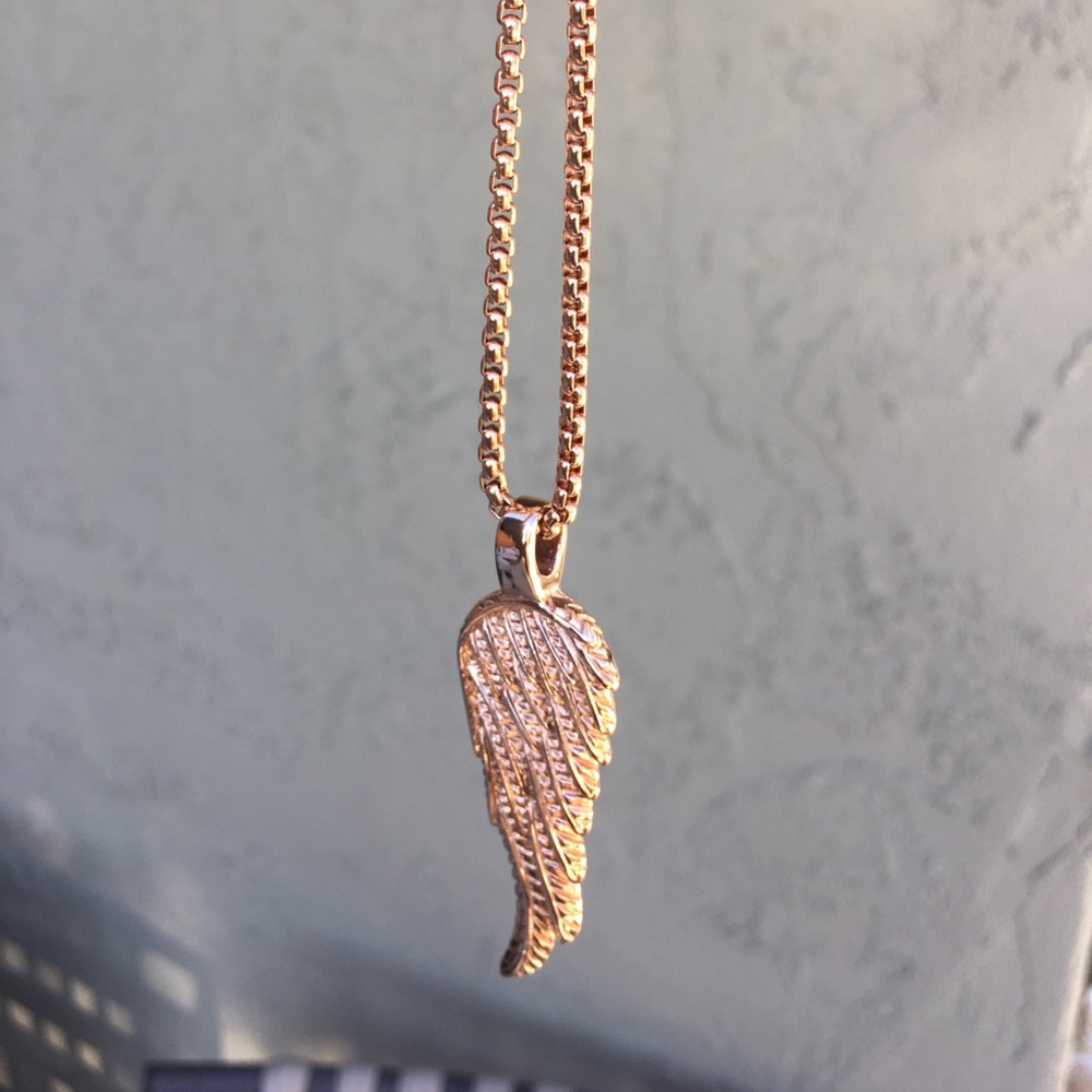 RG&B Rose Gold Angel Wing Necklace Brand New!!